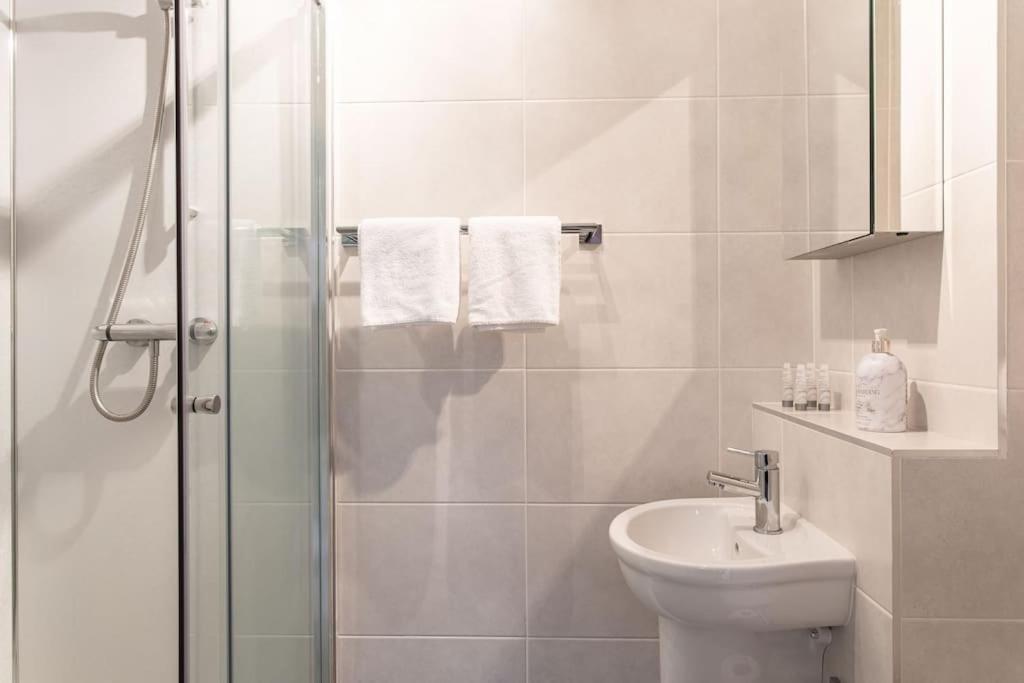Best City Centre Luxurious Home Free Parking Belfast Eksteriør bilde