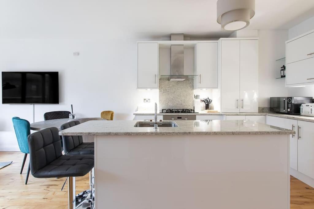 Best City Centre Luxurious Home Free Parking Belfast Eksteriør bilde