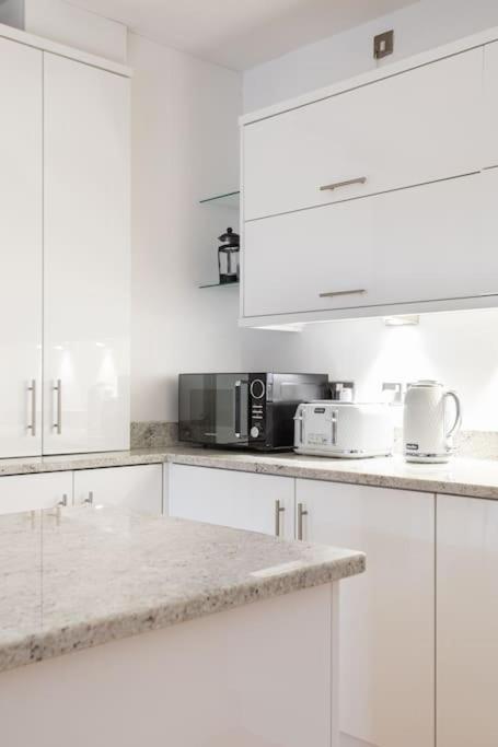 Best City Centre Luxurious Home Free Parking Belfast Eksteriør bilde