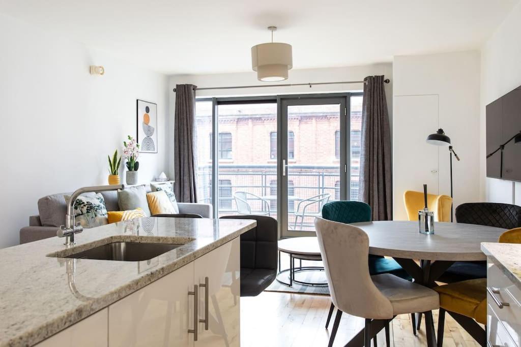 Best City Centre Luxurious Home Free Parking Belfast Eksteriør bilde